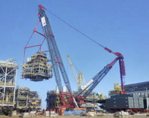 ALE AL.SK350 making its first lift at a yard in Brazil helping to construct an FPSO
