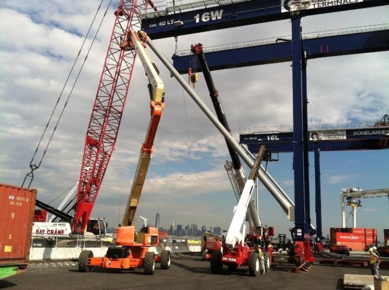 A Kone gantry crane needs assist from Bay Crane Service. (Pictures) ⋆