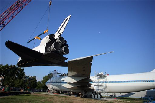 Shuttle Carrier-Replica