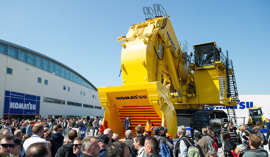 Komatsuâ€™s PC7000 in action.