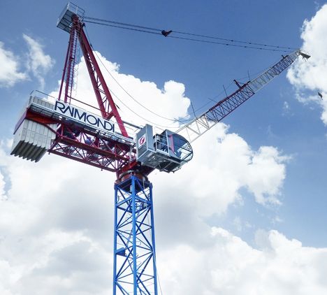 Raimondi's new 14 tonne LR213 luffing jib tower crane