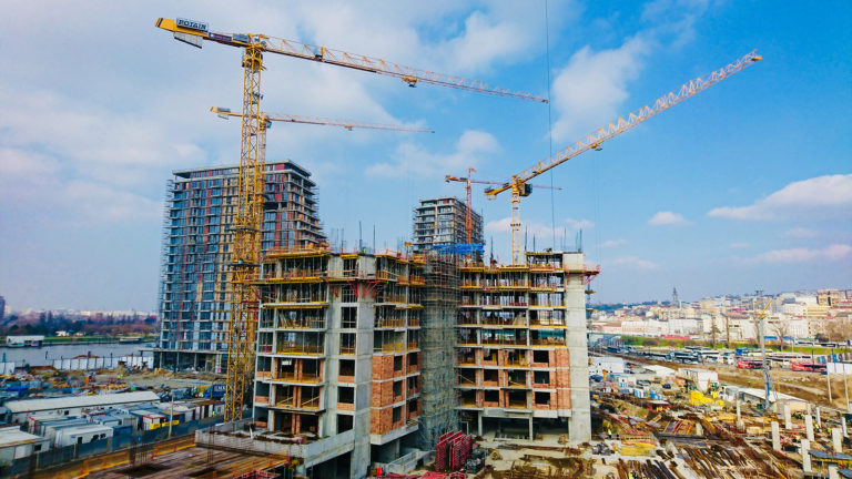 Potain tower cranes help construct new Serbian development ⋆ Crane ...