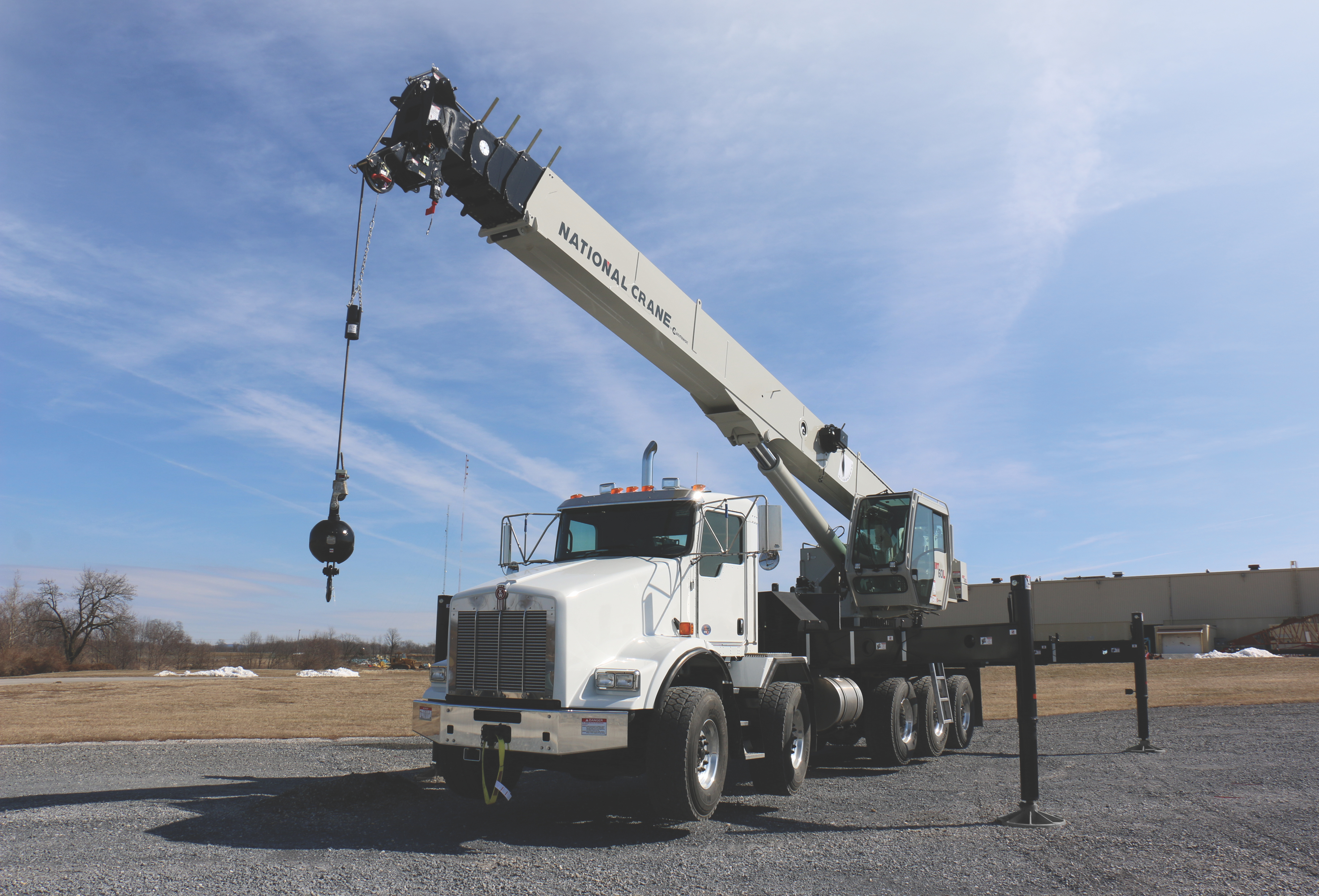 Manitowoc launches new National Crane NBT60L boom truck ⋆ Crane Network ...